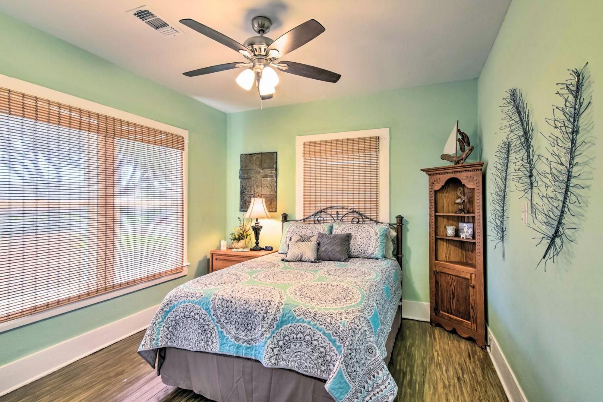Quaint Galveston Vacation Home - Central Location! מראה חיצוני תמונה